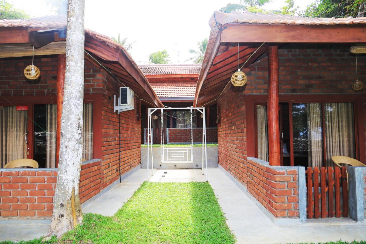 Hotel Click Hiriketiya Dikwella Exterior foto